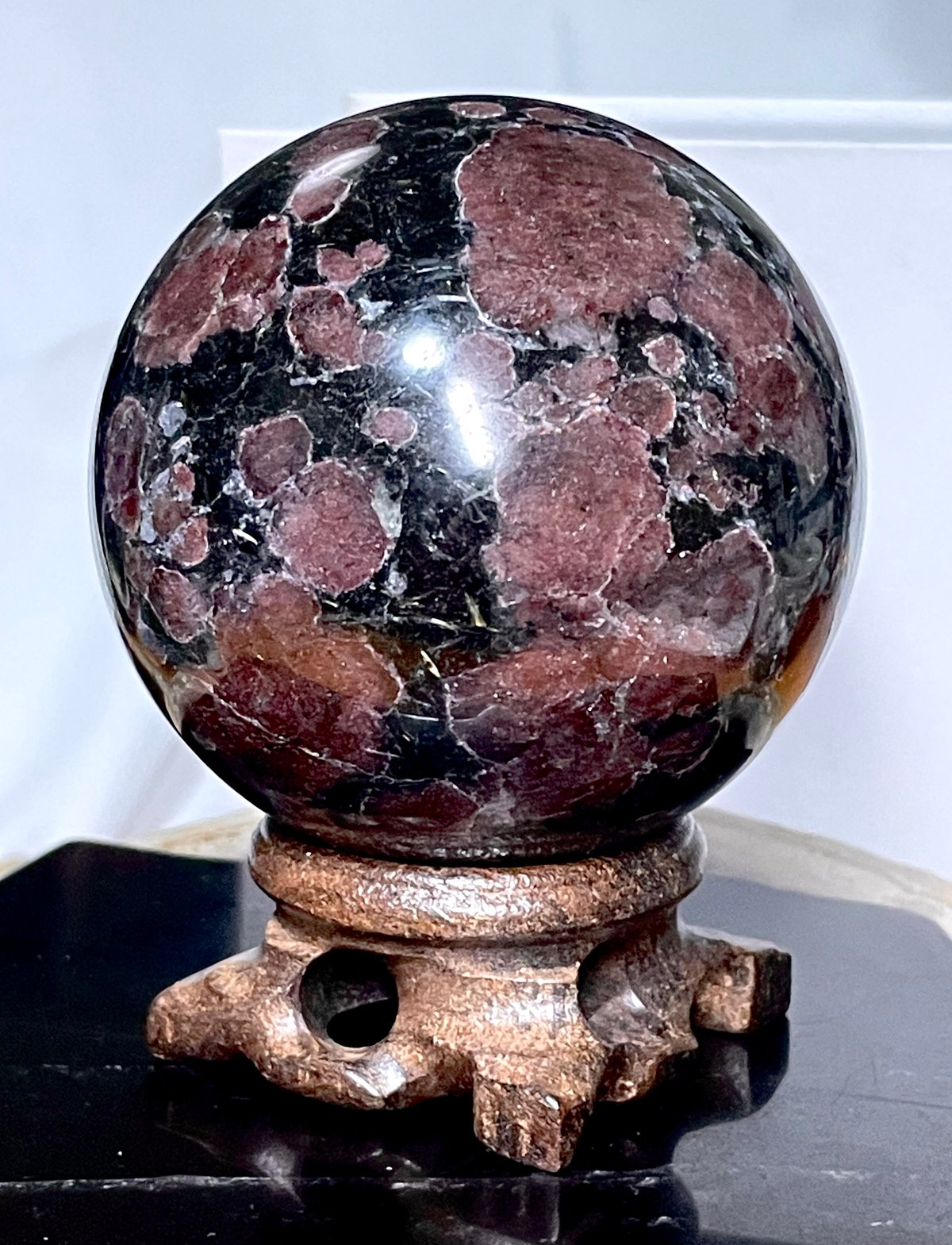 天然石　ヌーマイトインガーネット　ぷっくりハート　花火石⭐️1866 ガーネット インヌーマイト【丸玉○スフィア】70㎜◇天然石