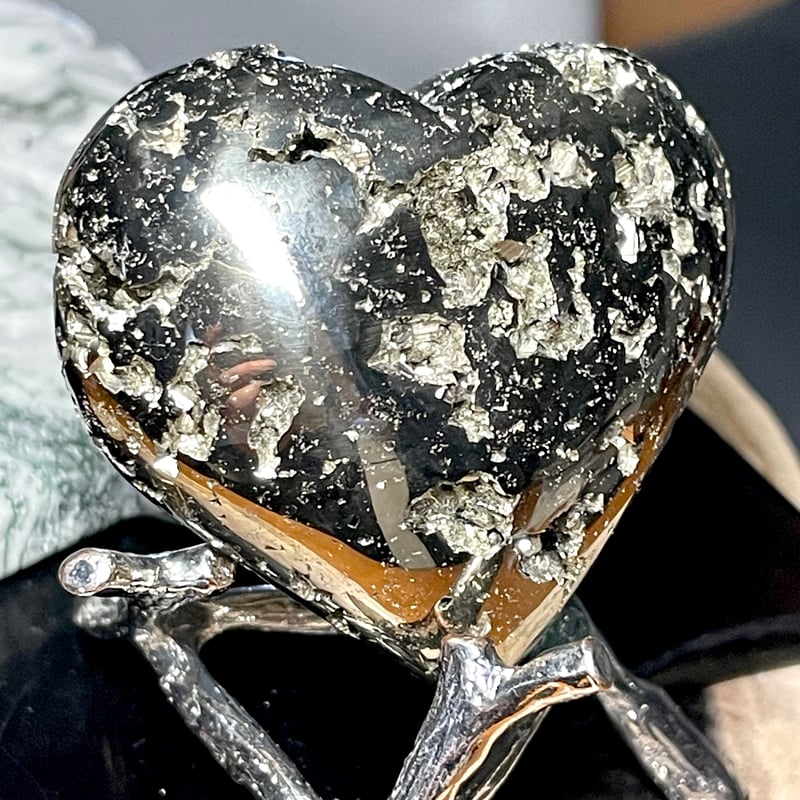 パイライト【黄鉄鉱】ハート型◇パーム◇天然石◇パワーストーン