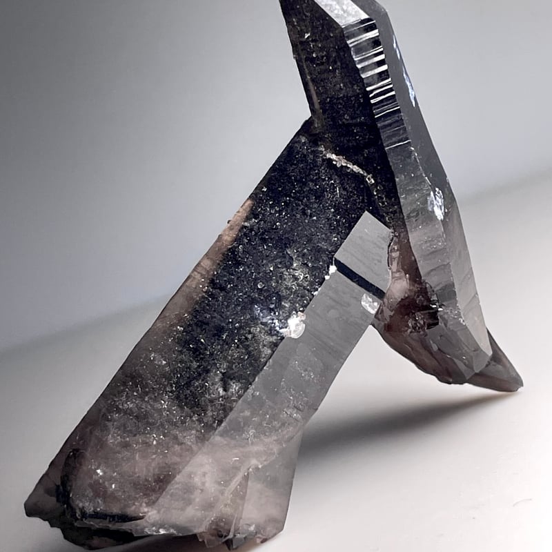 極上モリオン【黒水晶】ポイント◇クラスター◇天然石 極上モリオン【黒水晶】ポイント◇クラスター◇天然石