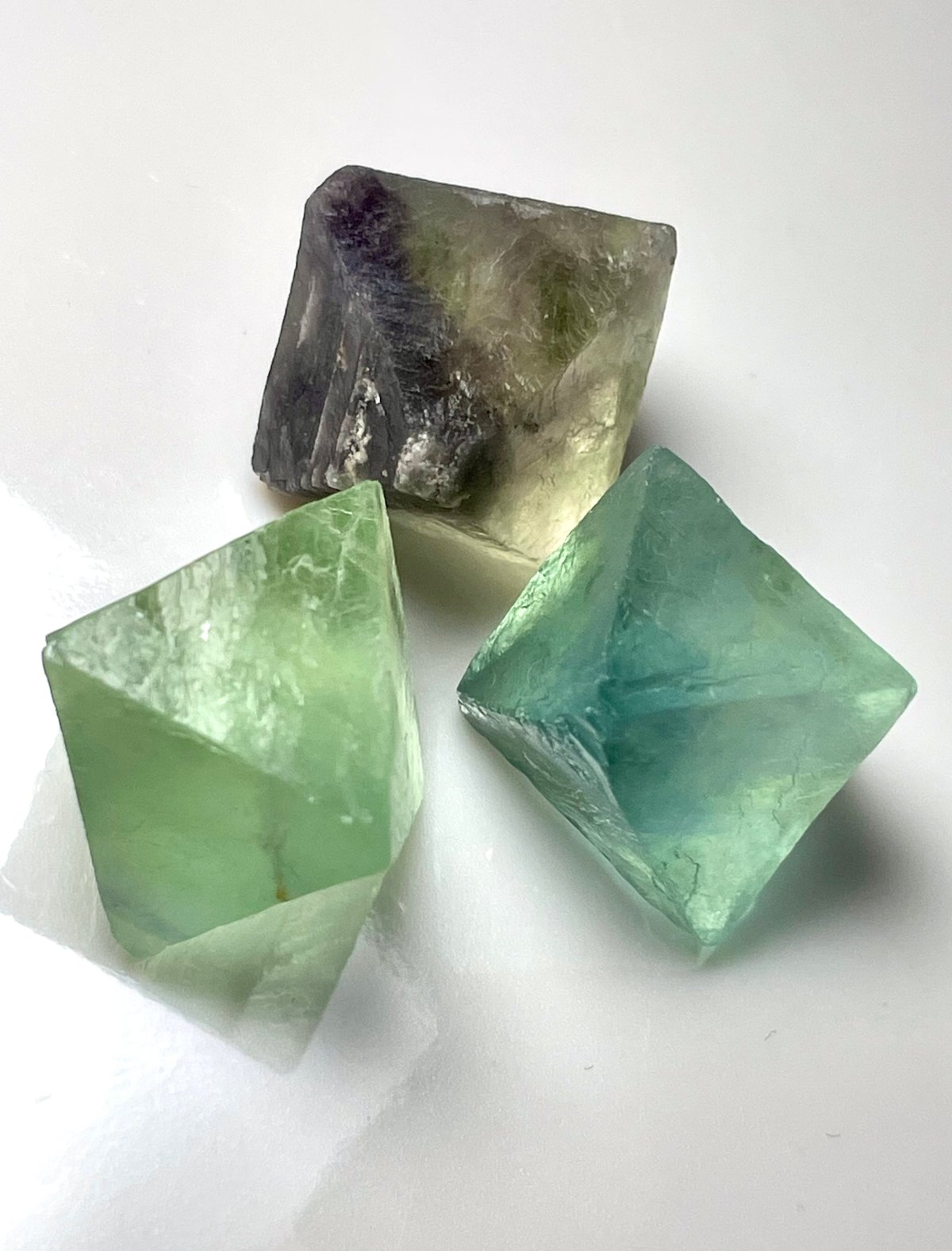 70★数量限定★希少♢天才の石【フローライト八面体結晶♢70g】❤️ 70☆数量限定☆希少♢天才の石【フローライト八面体結晶♢70g