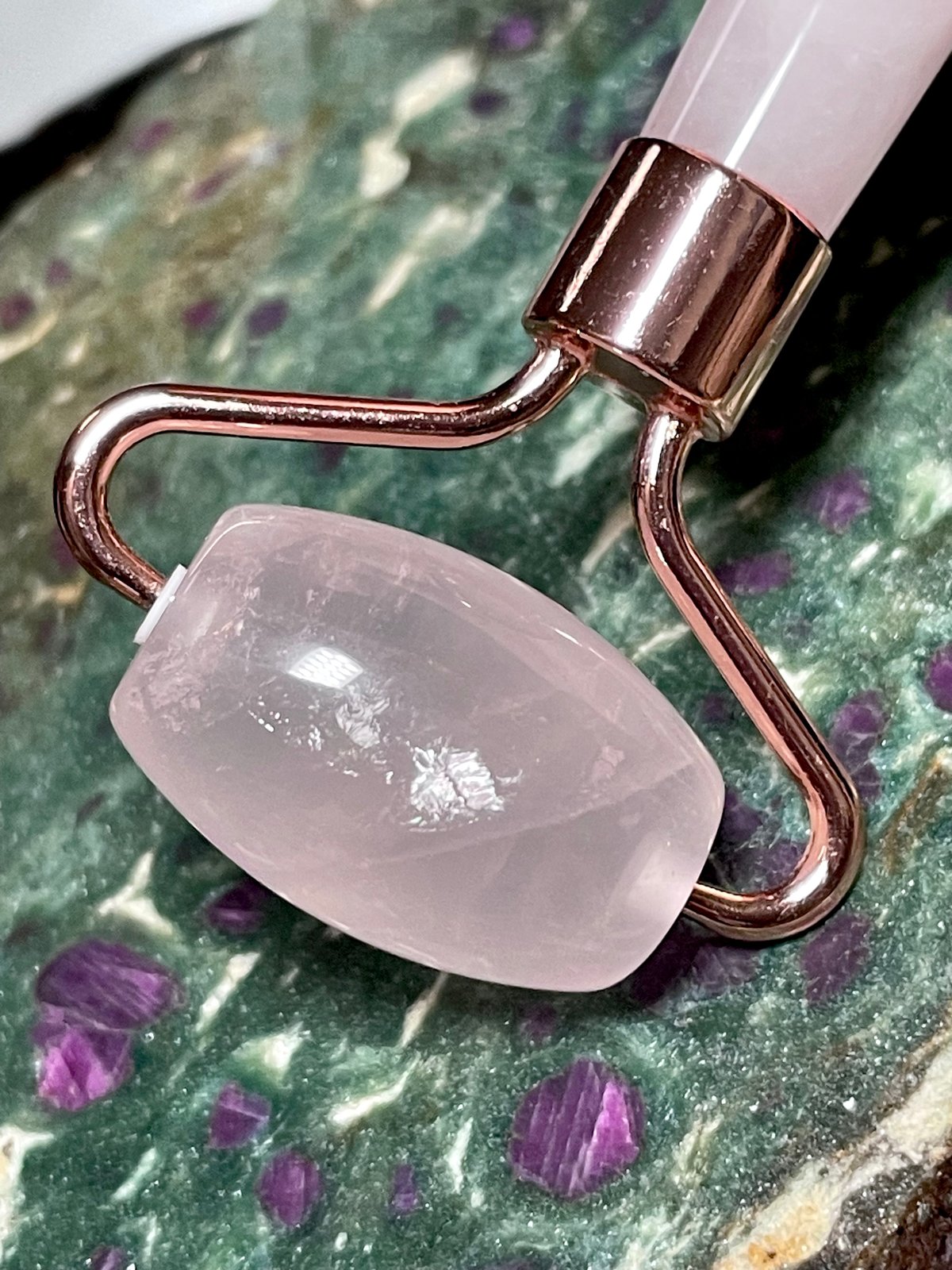 ローズクォーツ【紅石英】美顔ローラー◇マッサージローラー◇天然石