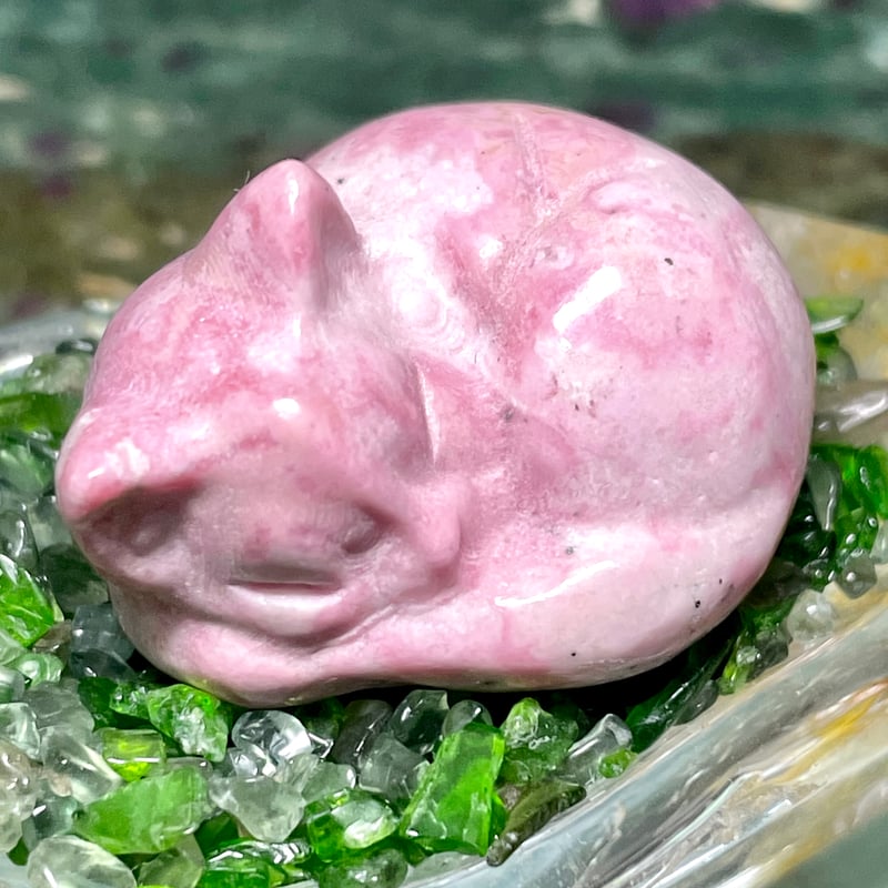 ロードナイト【薔薇輝石】眠り猫◇置物◇天然石◇パワーストーン