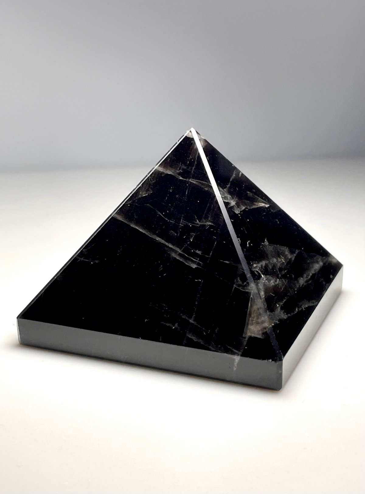 【天然石】高品質 モリオン （黒水晶） ピラミッド p117 モリオン【黒水晶】ピラミッド△ポイント◇天然石◇パワーストーン