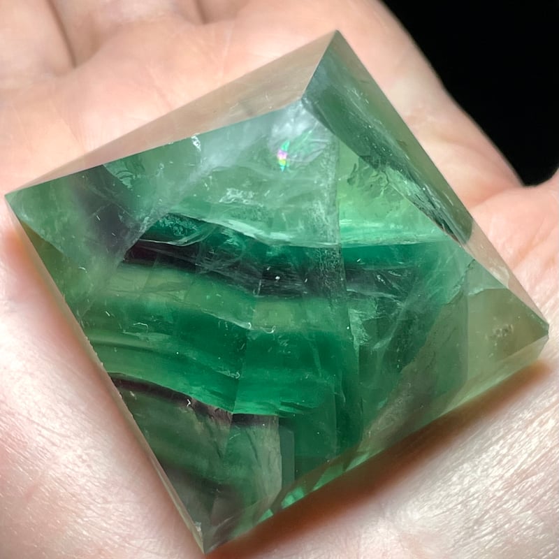 グリーンフローライト【蛍石】ピラミッド△天然石