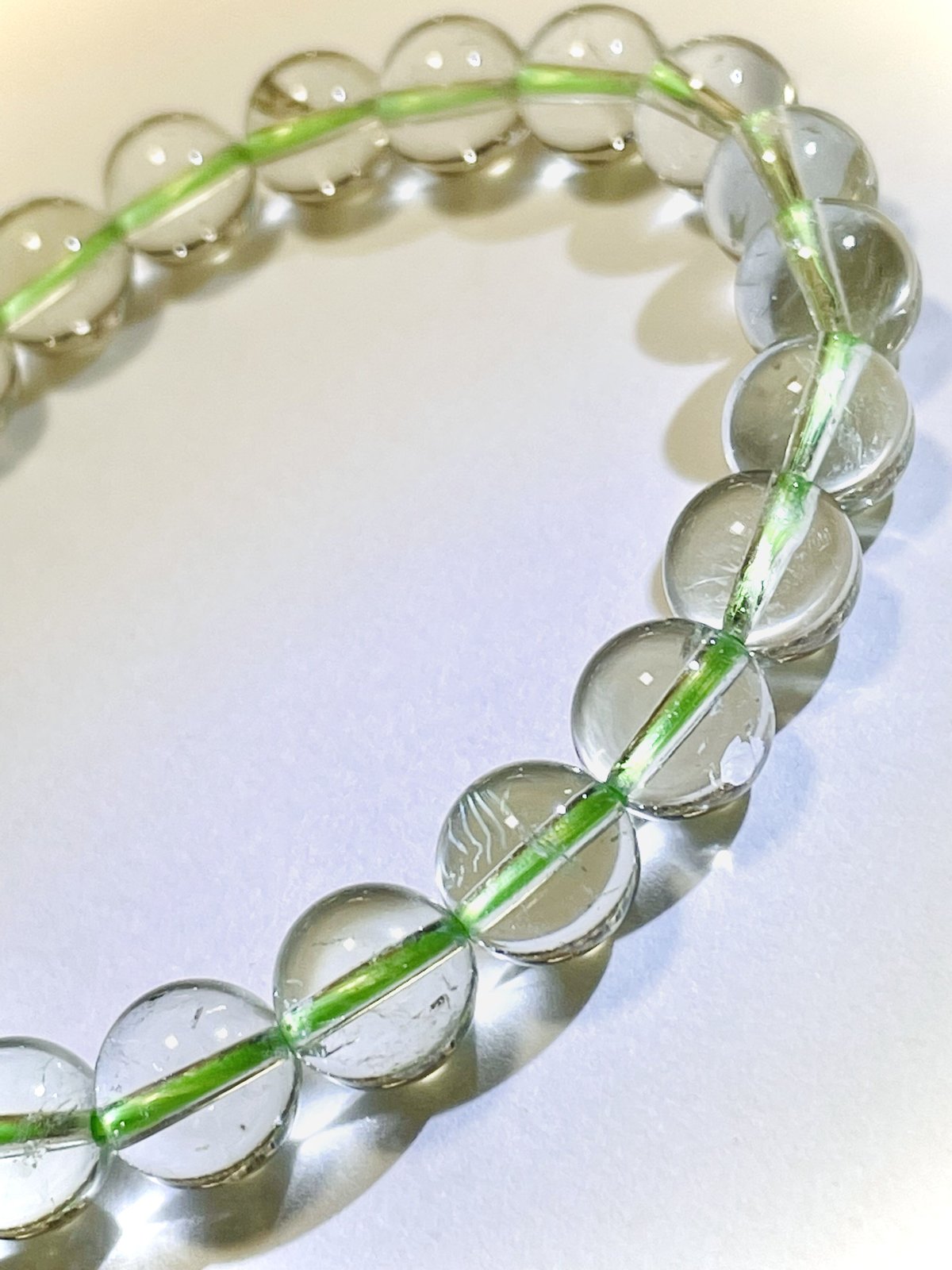 0325128 天然グリーン水晶虹入りブレスレット、約13.5ミリ、17センチ