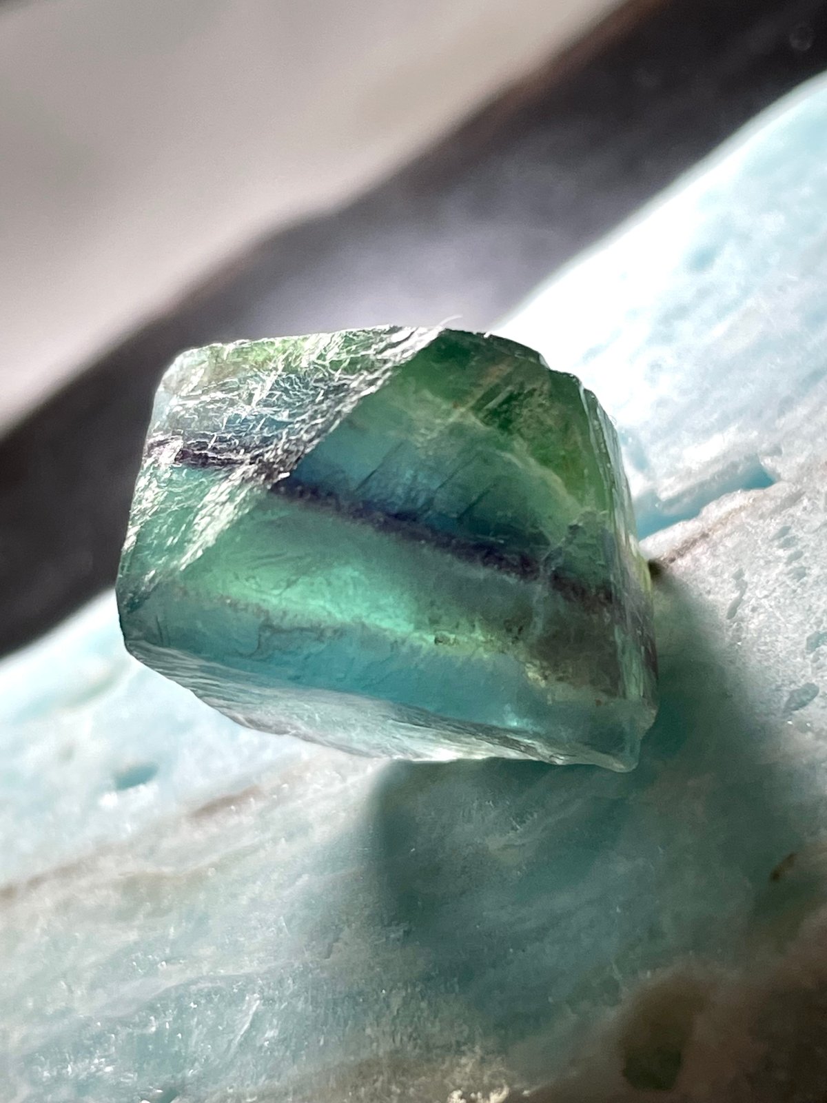 約8.5kg フローライト原石 結晶 発光　蛍石　鉱石　宝石　水晶　クリスタル フローライト【蛍石】八面体◇原石◇結晶◇天然石◇パワーストーン
