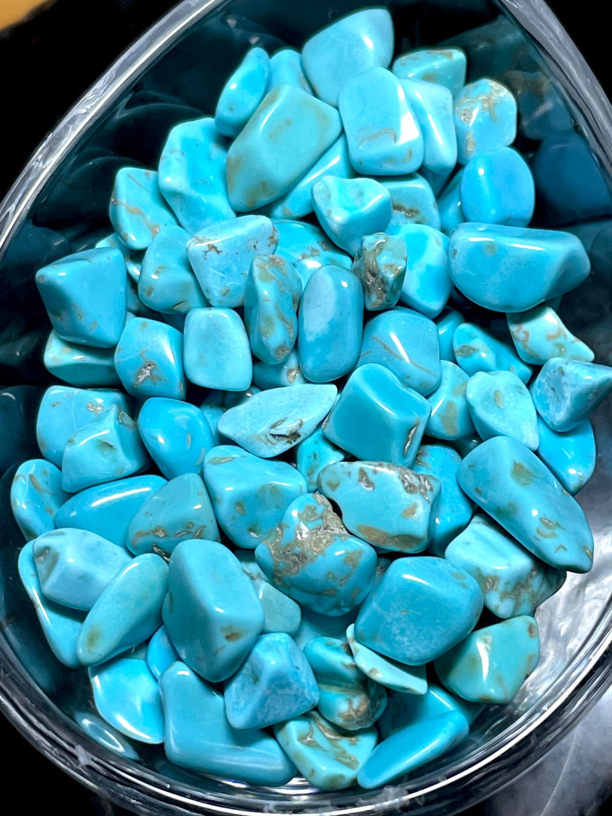 ★特選ご奉仕★友情の石♢人生の守護石【天然染色ターコイズ『トルコ石』さざれ】❤️ ☆特選NEW☆友情の石♢人生の守護石【天然染色ターコイズ『トルコ石