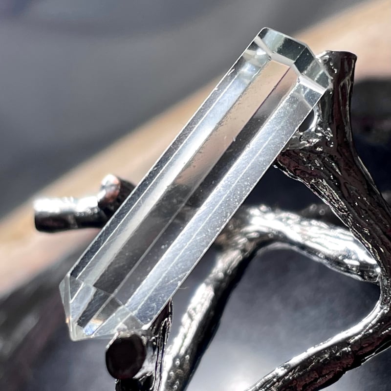 水晶【ヒマラヤ山脈・マニカラン産】ミニタワー◇六角柱ポイント