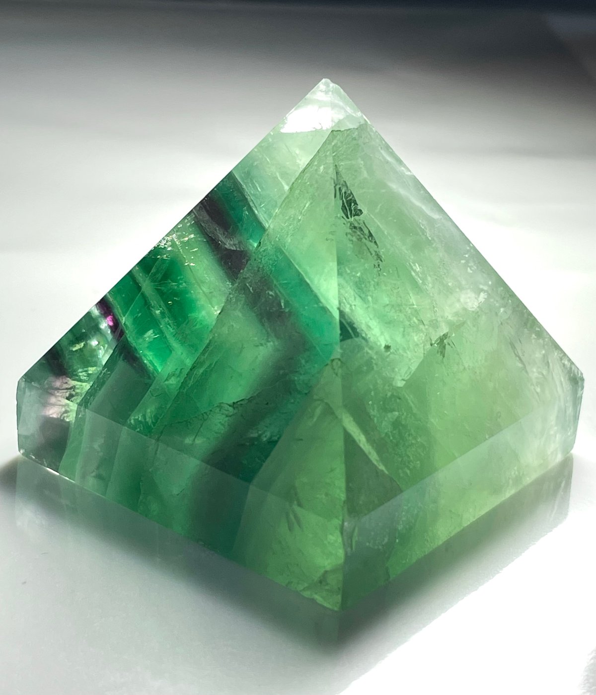 グリーンフローライト【蛍石】ピラミッド△天然石◇パワーストーン