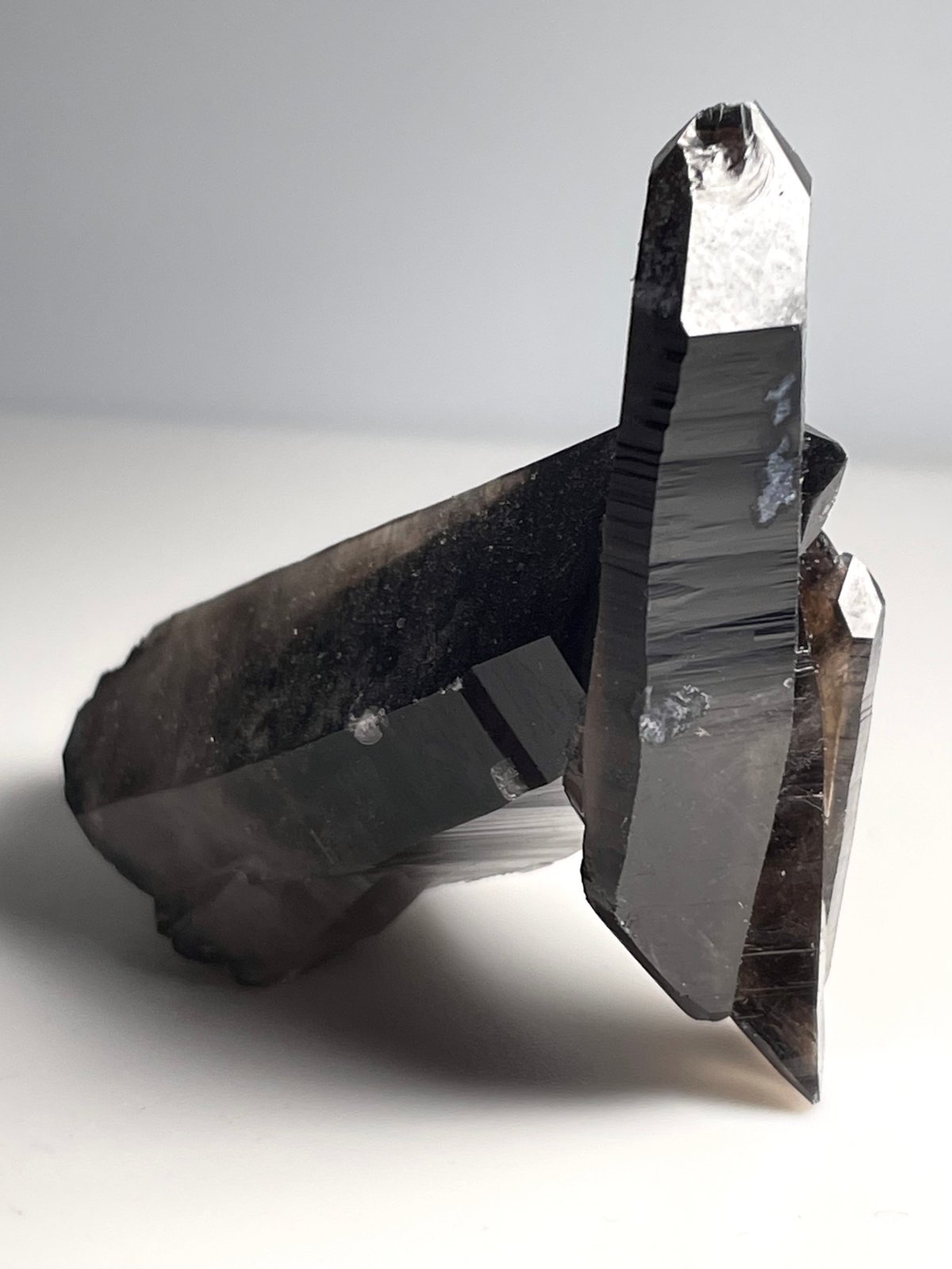 極上モリオン【黒水晶】ポイント◇クラスター◇天然石 極上モリオン【黒水晶】ポイント◇クラスター◇天然石