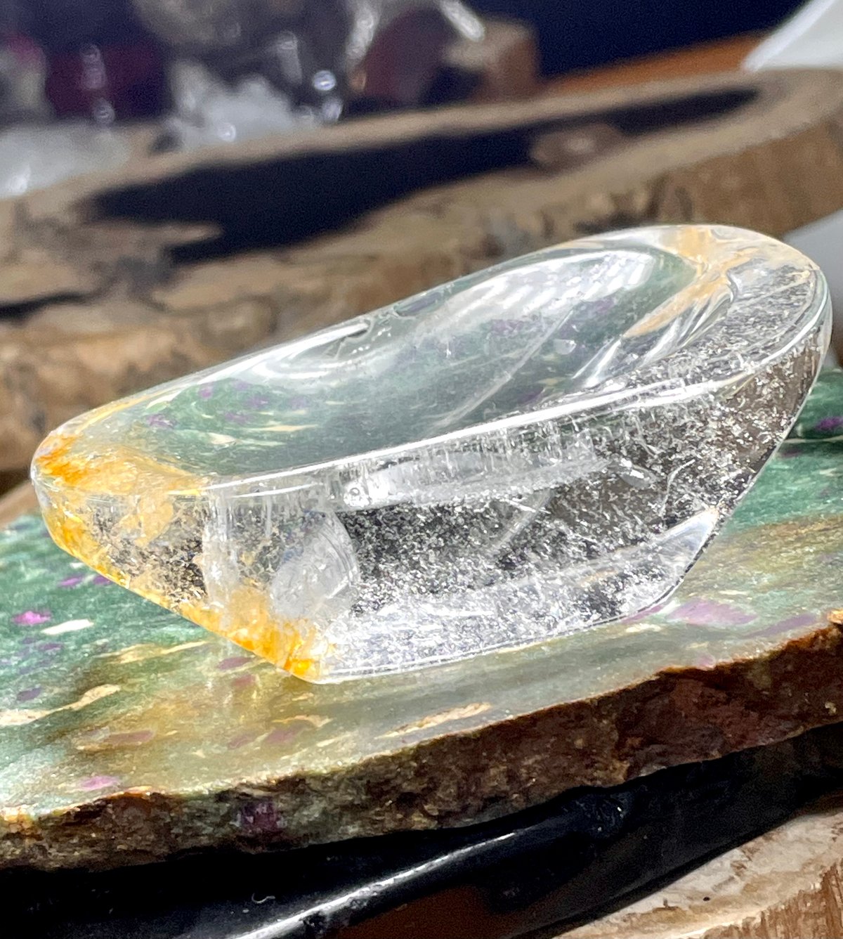 ゴールデンヒーラー【水晶】お皿◇器◇浄化用◇天然石◇パワーストーン