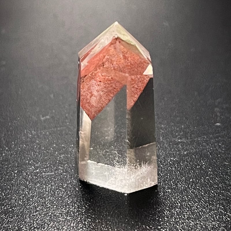 レッドファントムクォーツ【赤幻影水晶】六角柱◇タワー レッドファントムクォーツ【赤幻影水晶】六角柱◇タワー