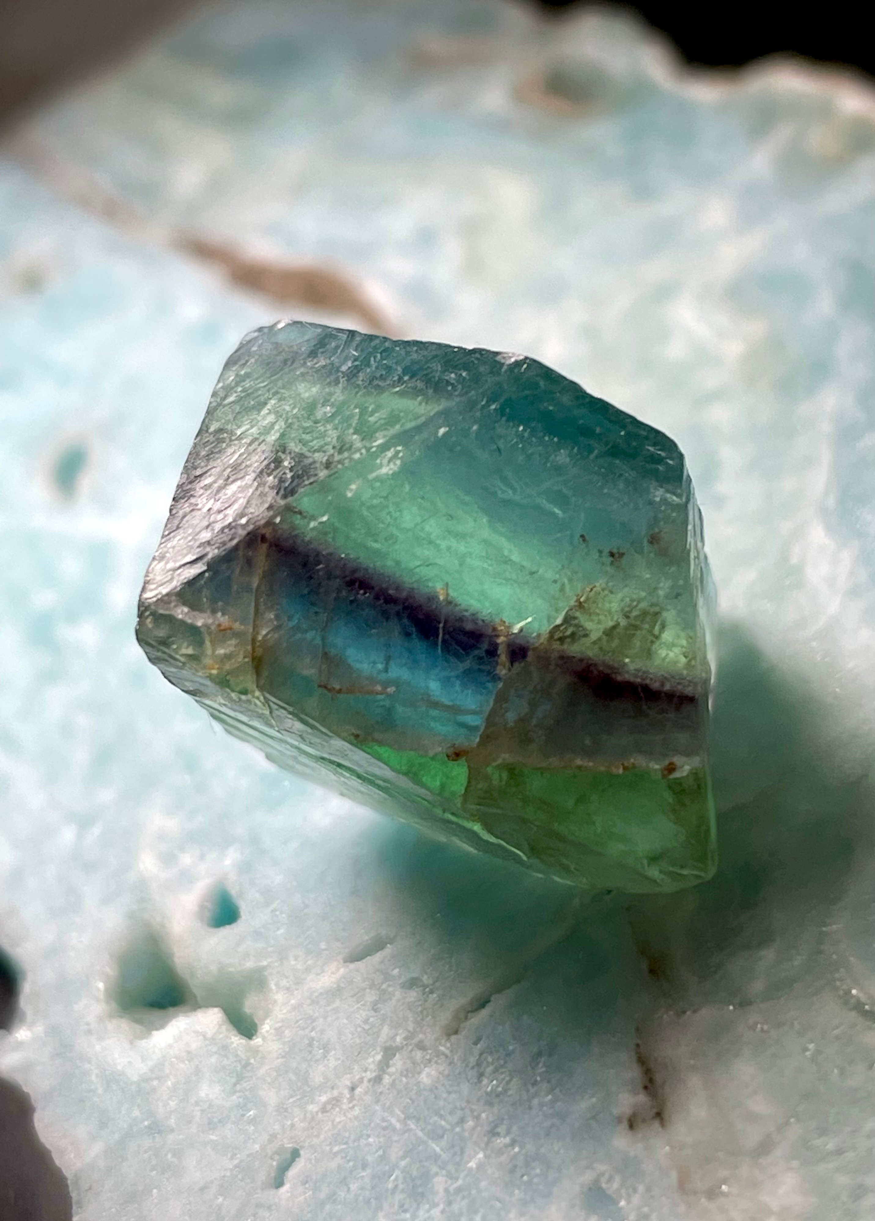 フローライト【蛍石】八面体◇原石◇結晶◇天然石◇パワーストーン