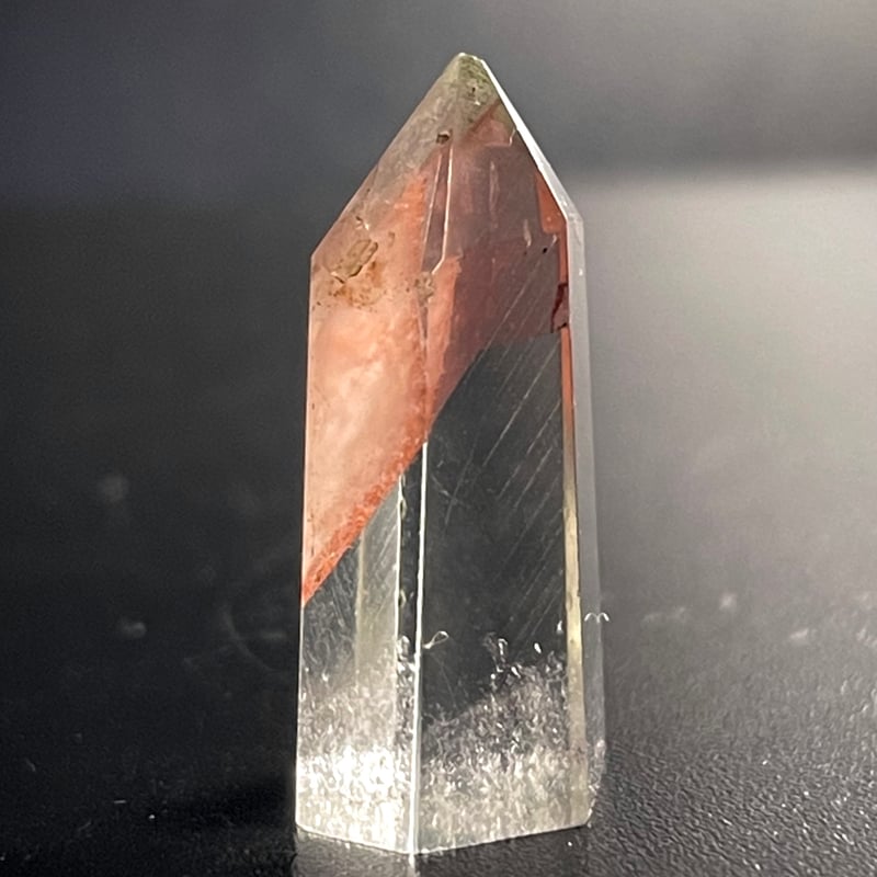 レッドファントムクォーツ【赤幻影水晶】六角柱◇タワー レッドファントムクォーツ【赤幻影水晶】六角柱◇タワー