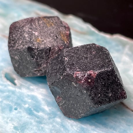 【アルマンダイン◆ガーネット】結晶◆原石◆天然石◆パワーストーン