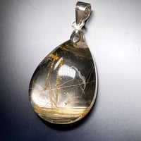 ゴールドルチルクォーツ【金運針水晶】ペンダントトップ◆天然石◆パワーストーン