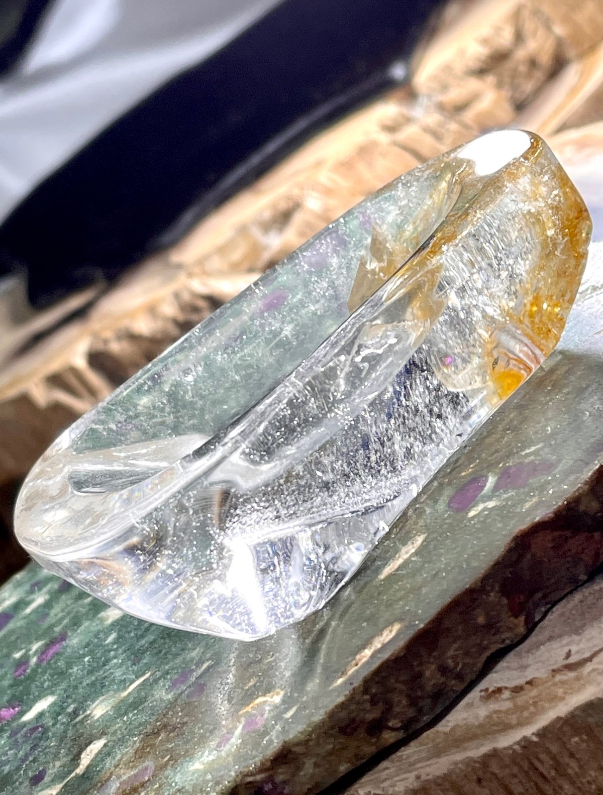 ゴールデンヒーラー【水晶】お皿◇器◇浄化用◇天然石◇パワーストーン