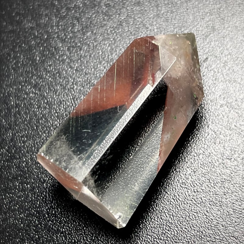 レッドファントムクォーツ【赤幻影水晶】六角柱◇タワー レッドファントムクォーツ【赤幻影水晶】六角柱◇タワー
