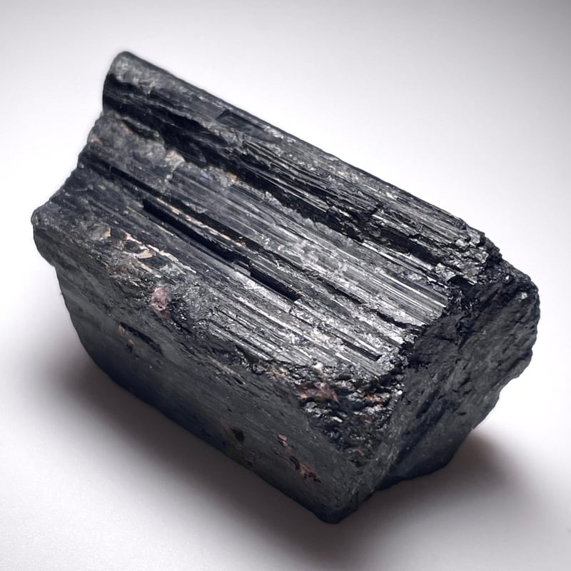 ブラックトルマリン　パワーストーン 原石 置物 ブラックトルマリン 原石 置物 497.5g 台座付き