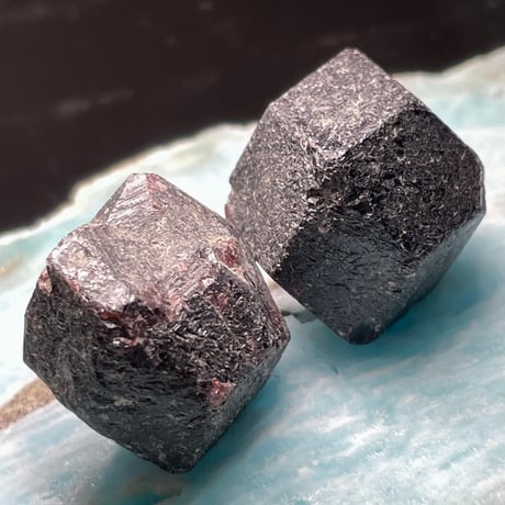 【アルマンダイン◆ガーネット】結晶◆原石◆天然石◆パワーストーン