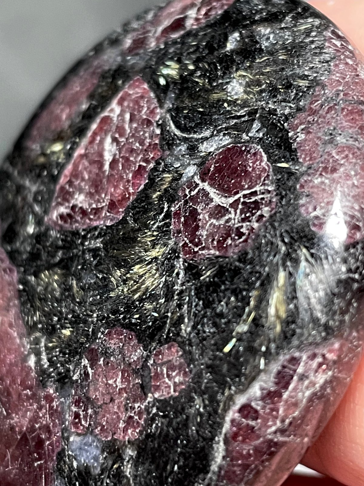 ガーネット イン ヌーマイト】パーム◇タンブル◇天然石