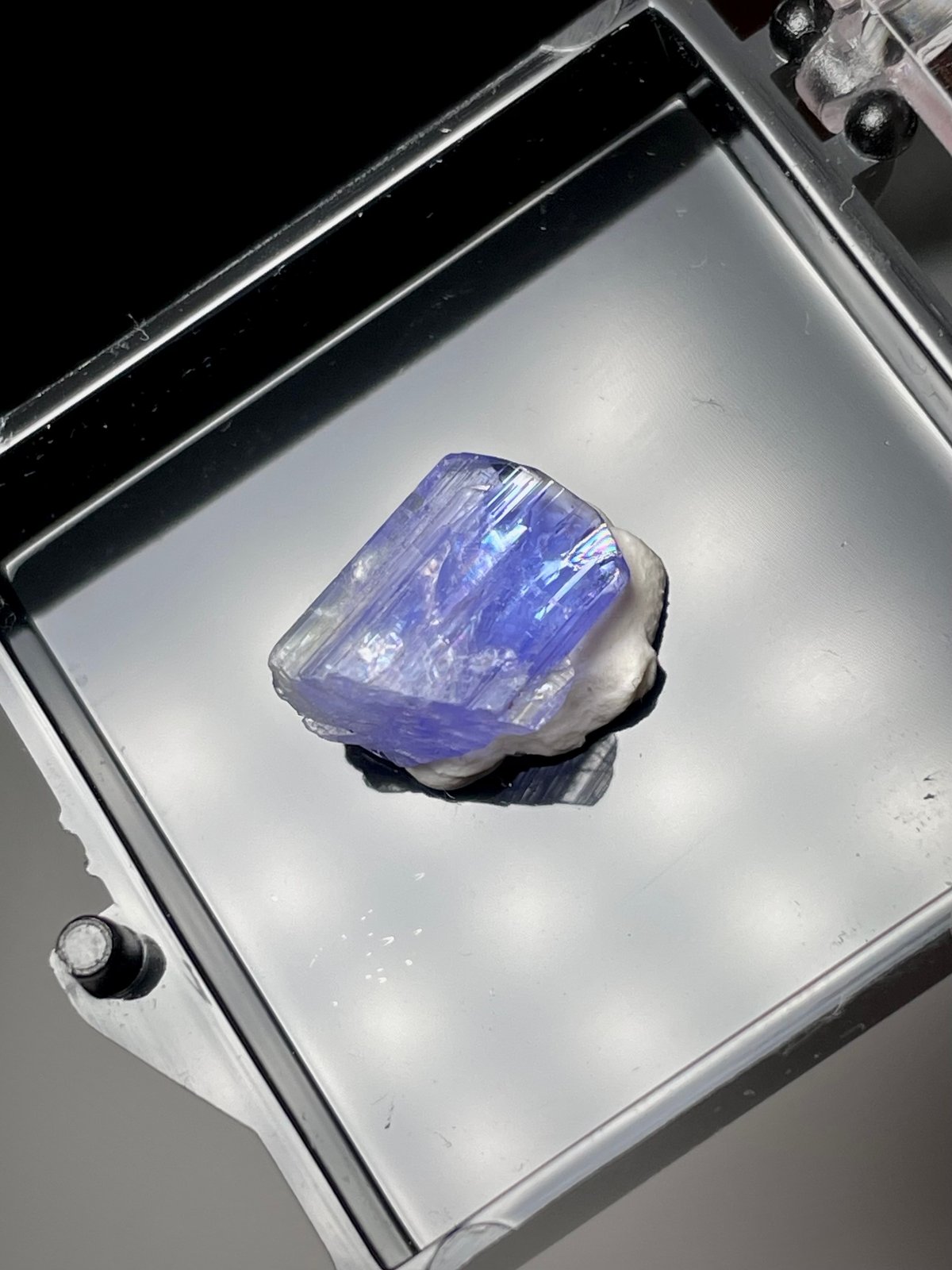 ハイクォリティ✨タンザナイト 結晶原石 ハイクォリティ✨タンザナイト 結晶原石 美術品・アンティーク