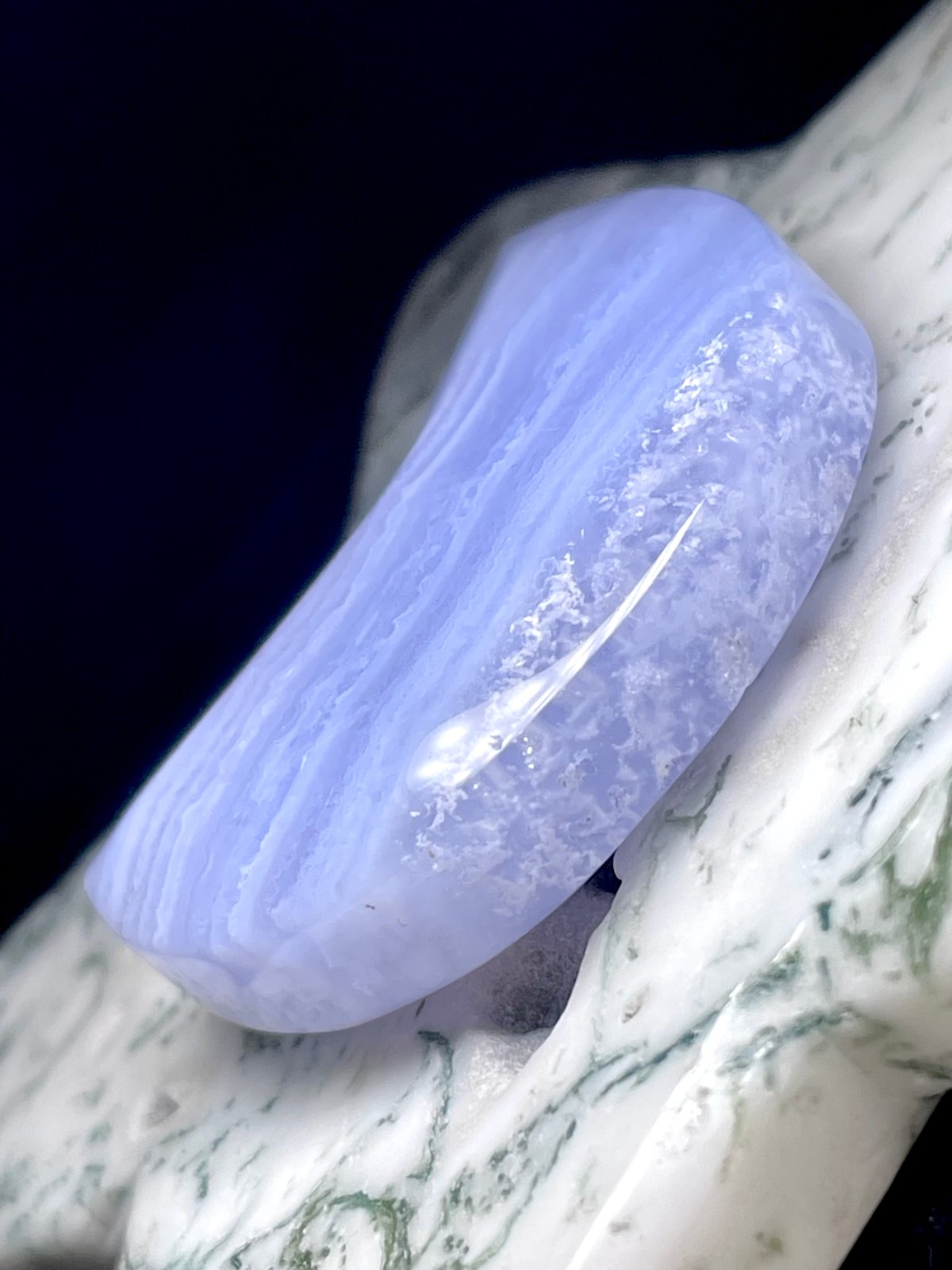 ブルーレースアゲート【空色縞瑪瑙】月◇ムーン◇天然石