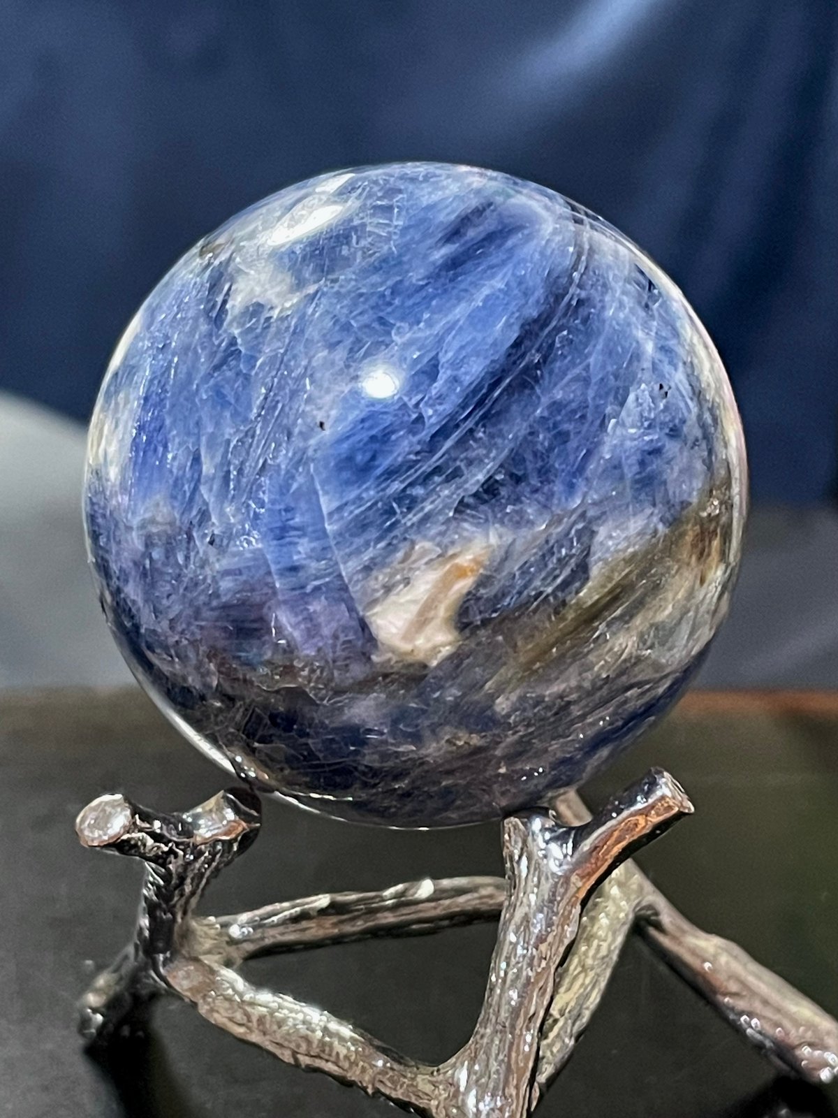 セール　カイヤナイト　スフィア　64mm カイヤナイト【藍晶石】スフィア○丸玉◇天然石◇パワーストーン