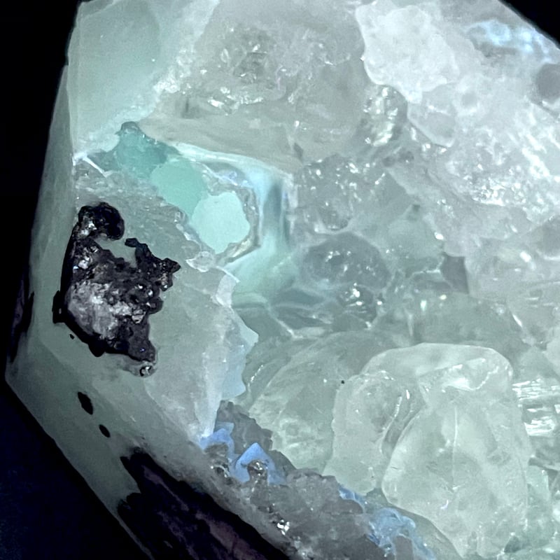 ホワイトアゲート【瑪瑙】ドゥルージータワー【龍穴】ポイント◇天然石