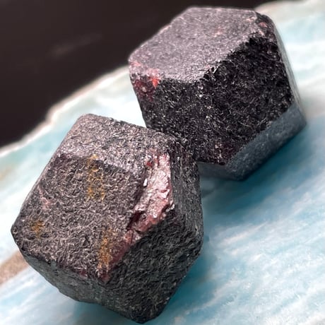 【アルマンダイン◆ガーネット】結晶◆原石◆天然石◆パワーストーン