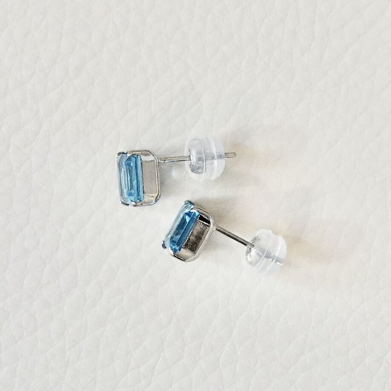 pt900ブルートパーズピアス Pt900(プラチナ) ブルートパーズ 一粒石 ピアス 保証書付 SIA