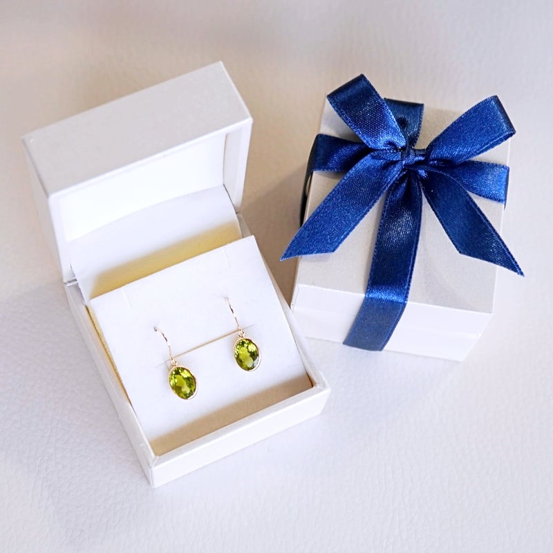 K18 イエローゴールド ペリドット シンプル ピアス 保証書付 SIA-8808