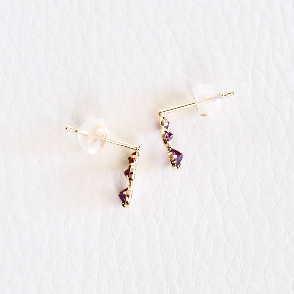 K18YG(イエローゴールド) ロードライトガーネット ピアス 保証書付 SIA