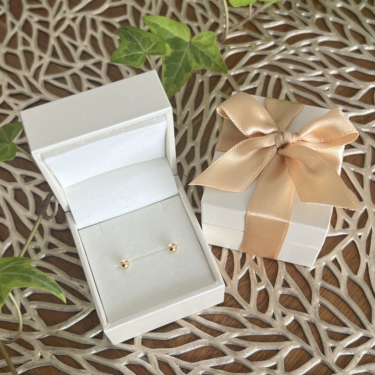 K18YG(イエローゴールド) シンプル ボール ピアス 4mm 保証書付 | Koselig