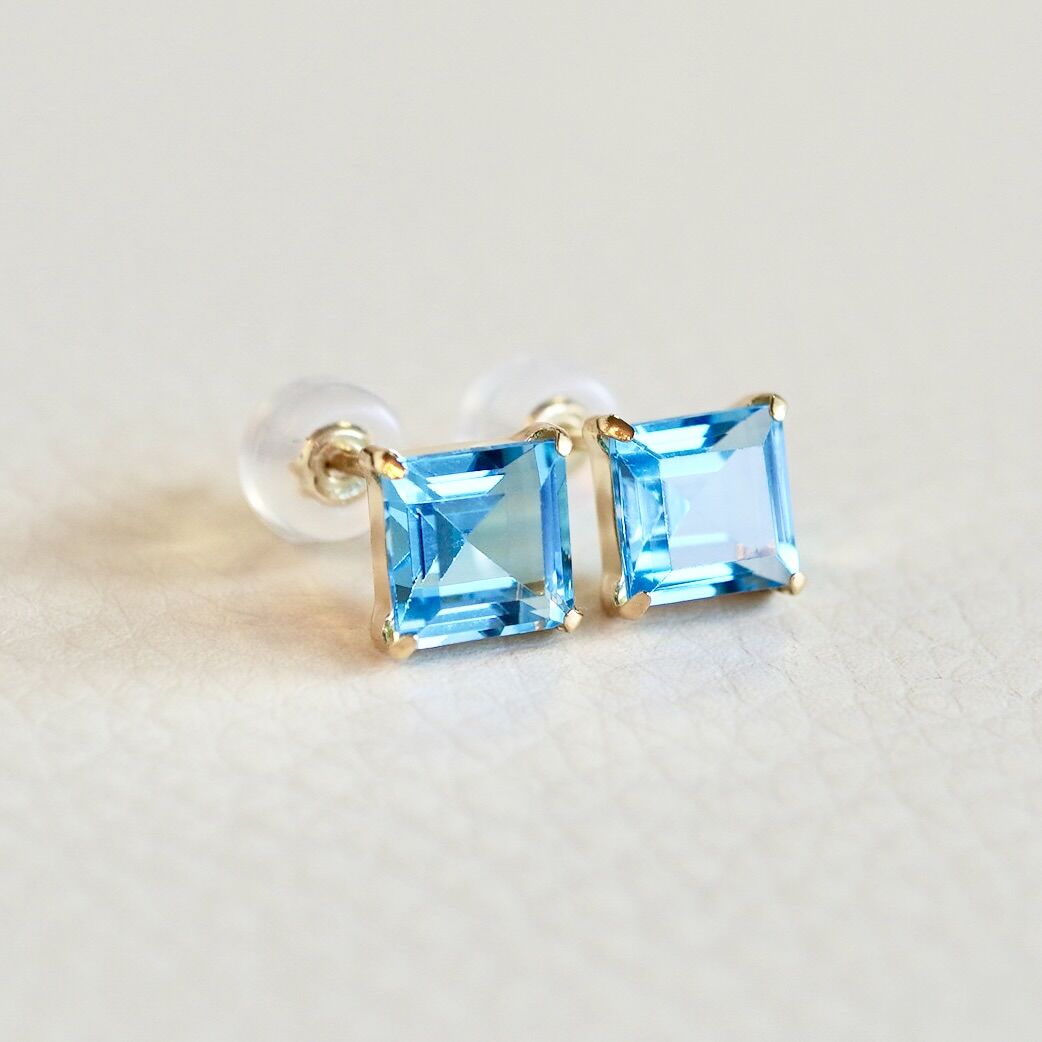 G73 気安い ピアス ブルートパーズ レディース K18 ホワイトゴールド 1.5ct