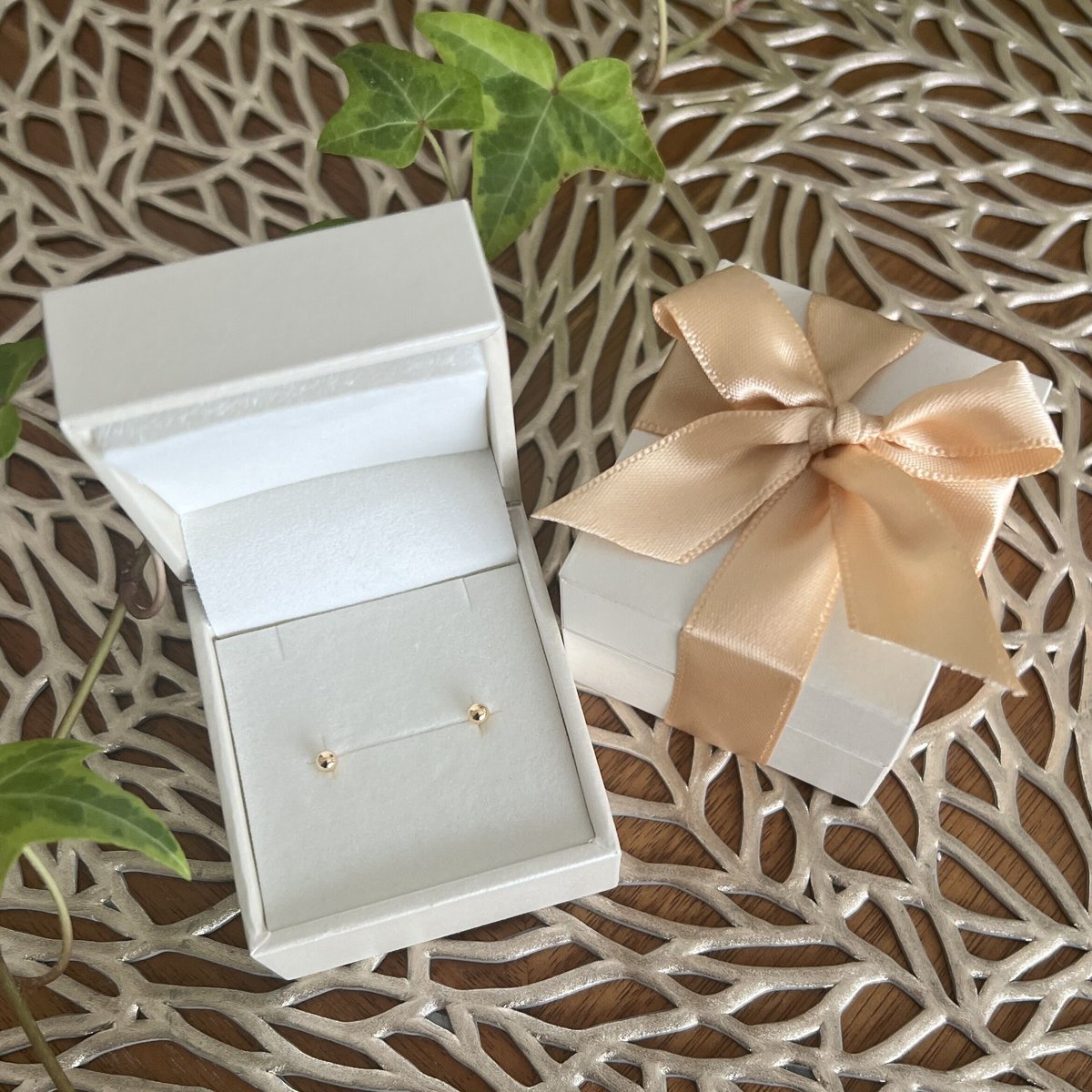 K18YG(イエローゴールド) シンプル ボール ピアス 3mm 保証書付 | Koselig