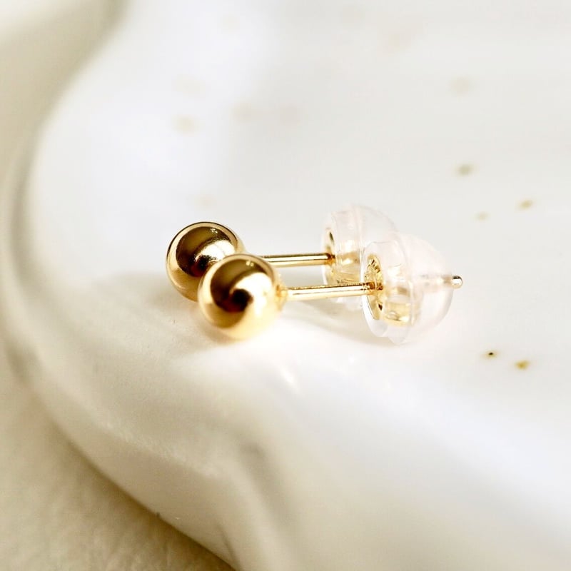K18YG(イエローゴールド) シンプル ボール ピアス 4mm 保証書付 K18YG(イエローゴールド) シンプル ボール ピアス 4mm 保証書付