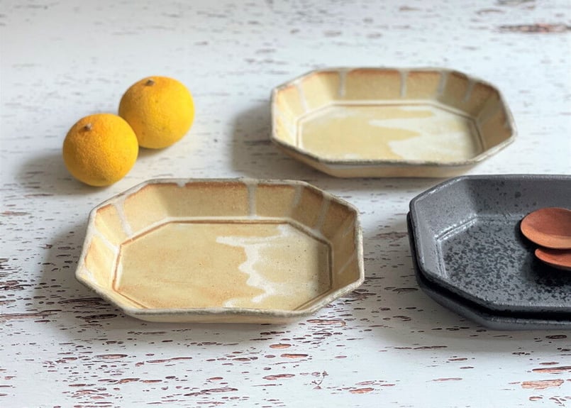 【骨董品】石皿 古童 - 絵瀬戸 花文 石皿 | 古美術品専門サイト fufufufu.com