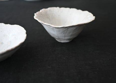 小坂梨絵　鉢  白