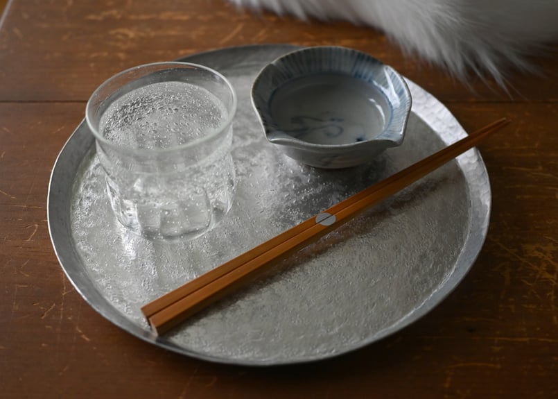 山田憲栄 アルミトレイ皿(丸) 大 | Sno 暮らしのもの