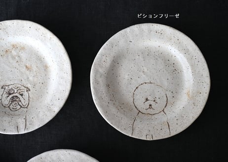 金成潤子　リム皿　犬