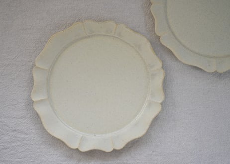 猪原朱乃さん お皿2枚セット 猪原 朱乃］3.西洋皿 A（茶） | UTSUWA KESHIKI