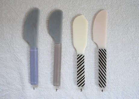 天気雨　お皿とバターナイフ 天気雨 - 作家さんの器と暮らしにまつわる道具のお店｜イロドリ