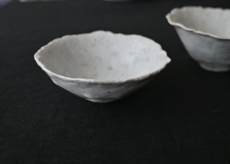 小坂梨絵　鉢  白