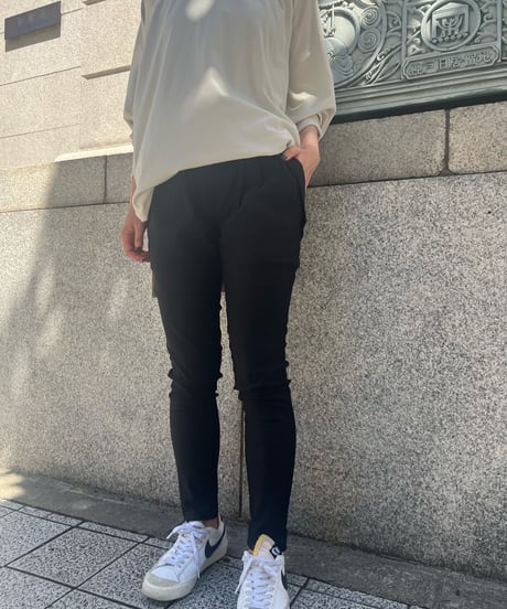 ハイパーストレッチパンツ