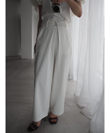 ponti tuck wide slacks / white