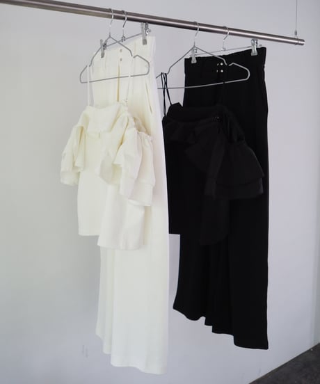 ponti tuck wide slacks / black