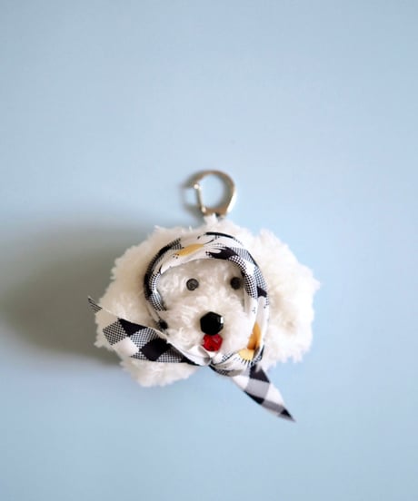 carabiner charm / moppu inu (daisy)