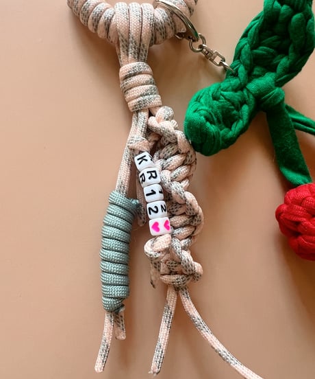 【即納】carabiner charm / cherry