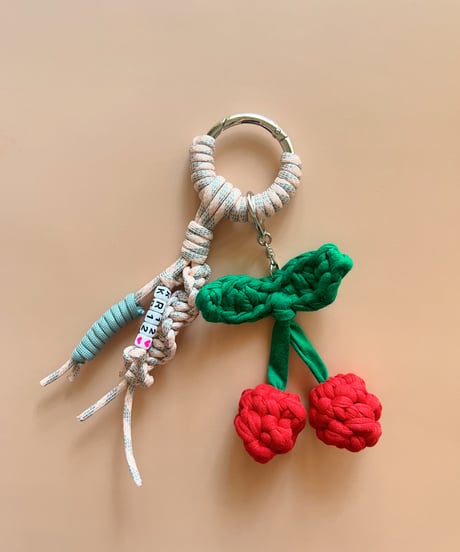【即納】carabiner charm / cherry